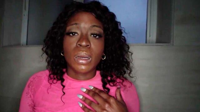 Séquence gros seins de la chic Melody 