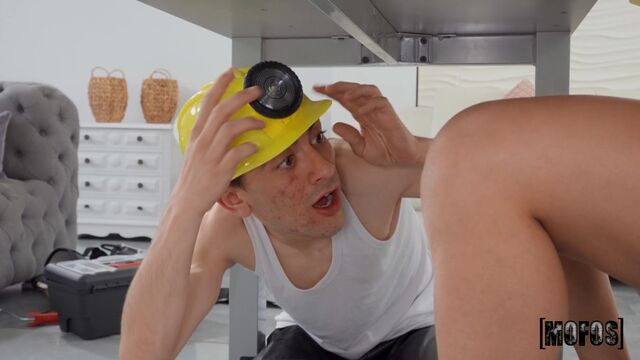 Lily Veroni in oscenità culo grande di I Know That Girl