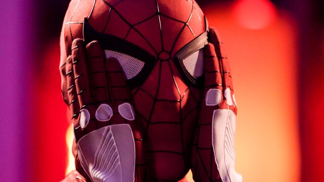 Tesuda Blake Blossom estrelando em cosplay pornô