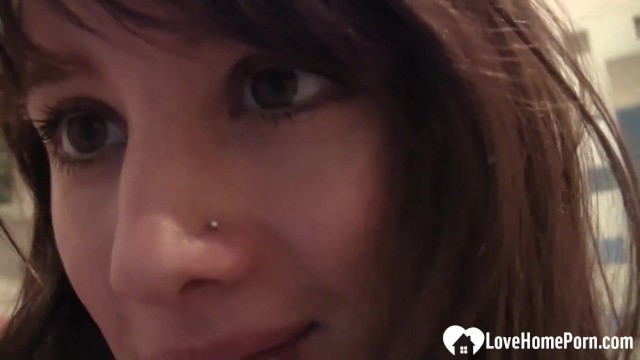 Love Home Porn presenta riprese amatoriale con ammaliante