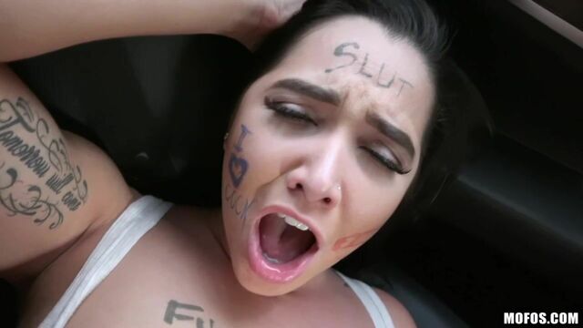 Oscenità a pecora con solida Karlee