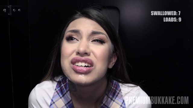 Fascinating Roxy Lips at gokkun swallow clip