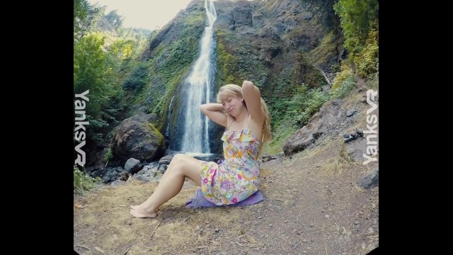 Miss's public scene by Yanks