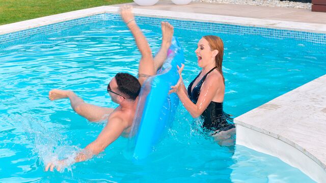 Vogliosa Kaisa Nord partecipa in trailer gola profonda