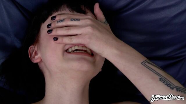 Mira contenido con la deliciosa Matilda Bow