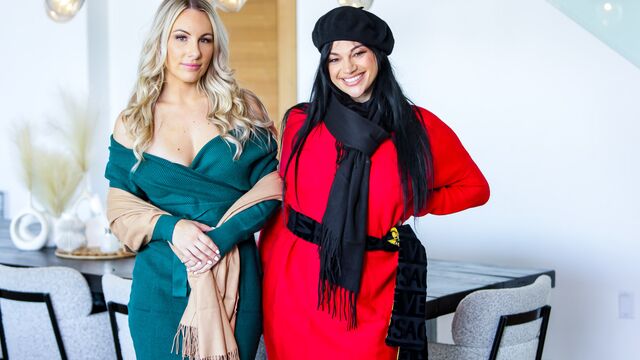 Missionary xxx with incomparable Mona Azar and Bunny Madison from Mom Swap