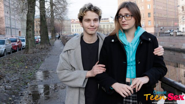 जादूगरी Funky का दुबला-पतला क्रिया