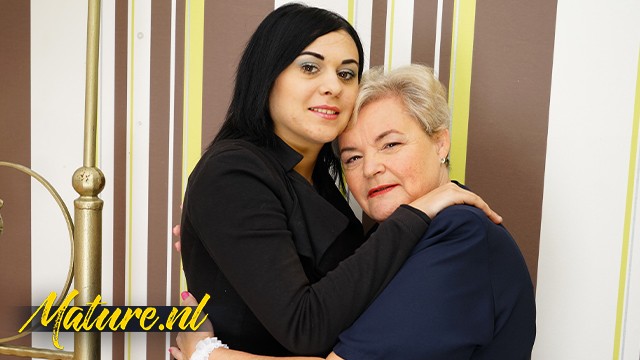 Armoniosa compagna di letto in film cicciona