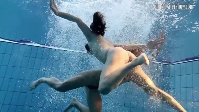 Pikante Andrea und Monica - HD Porno - Underwater Show