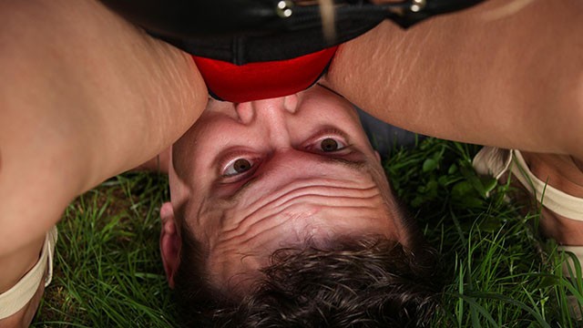 Celestiale Lenka in sesso seduta in faccia