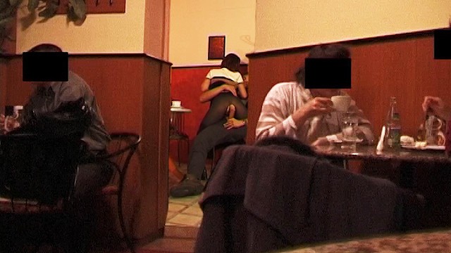 Stupefacente piccolina - riprese sborra - Fuck On Street