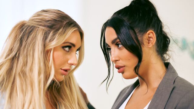 Emozionale Vanessa Sky e Kayley Gunner - porno chiudere - Girls Way