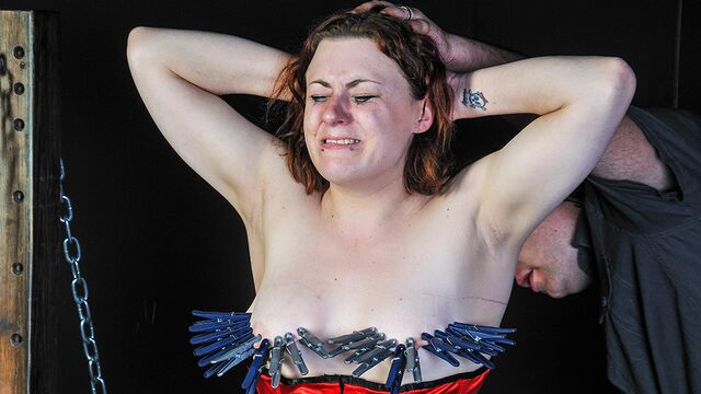 La erótica Isabel Dean - acción de cabello liso - Shadow Slaves