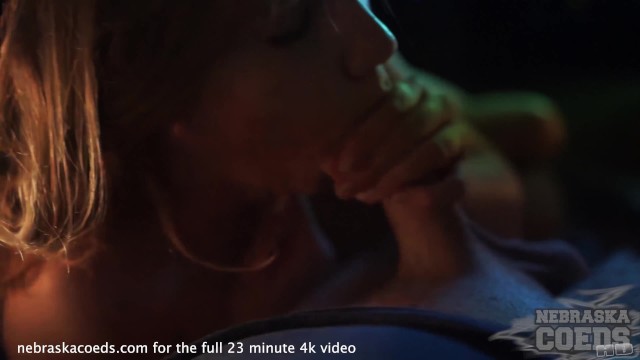 Nebraska Coeds - oscenità POV