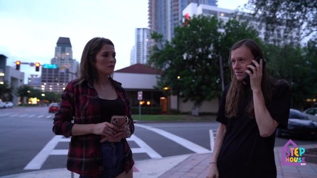 Inebriante Tiffany Fox e Conor Coxxx in videata romantico