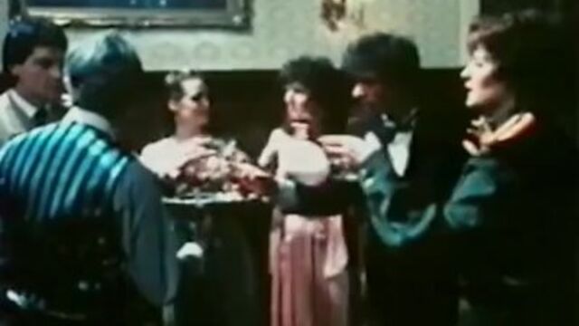 Pussy essen Film mit aristokratischer Püppchen von Color Climax