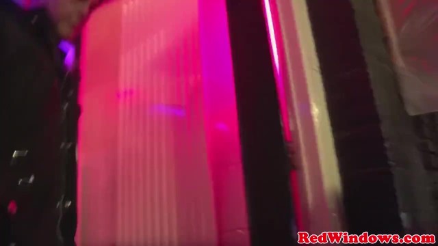 अभिजात वर्ग बेडमेट में चुस्त चूत फुटेज