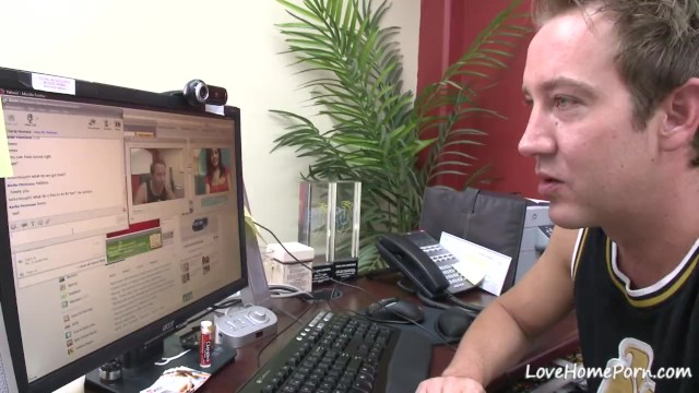 Zozza corteggiatrice partecipa in xxx pompino