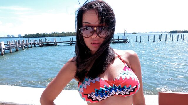 Guarda video di inavvicinabile Stacey Foxxx