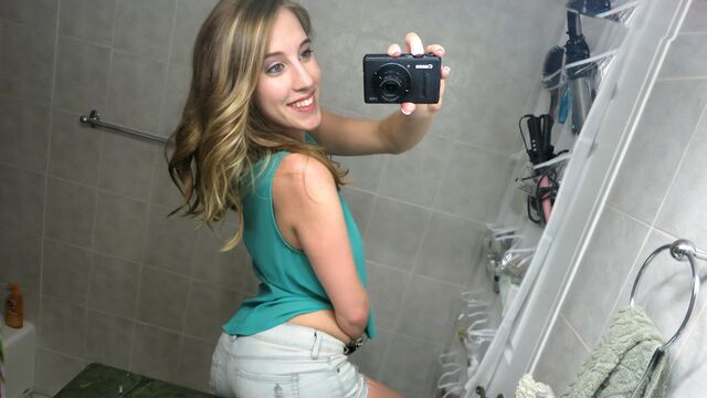 शानदार Cadence Lux का अश्लील देखें