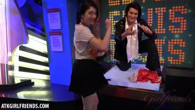 दिव्य Ivy Aura - हाथ से काम वीडियो - ATK Girlfriends