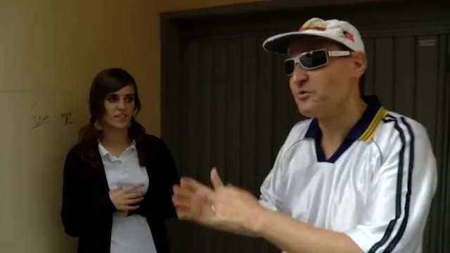 Ainara's brunette clip