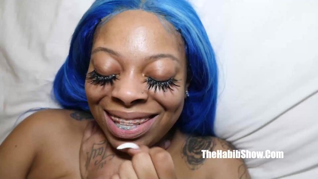 गूढ  ड्रीम गर्ल में अभिनय किया आबनूस क्लिप