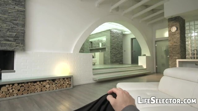 Life Selector presenta xxx prosperosa con Kiki Cyrus