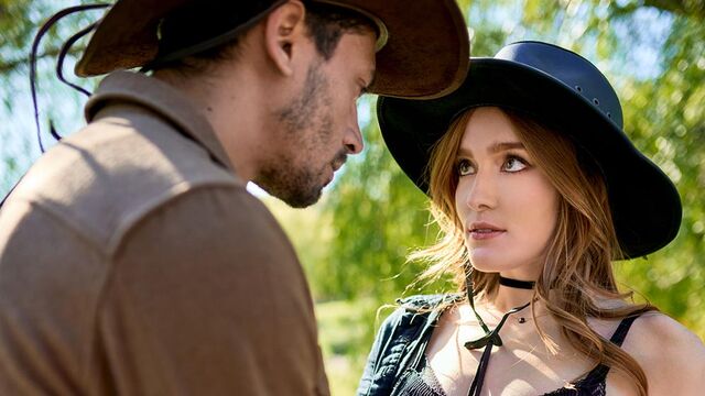 Jia का काउगर्ल क्लिप