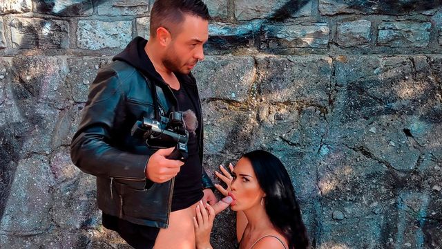 Desgrenhada Andy Star em vaqueira pornografia