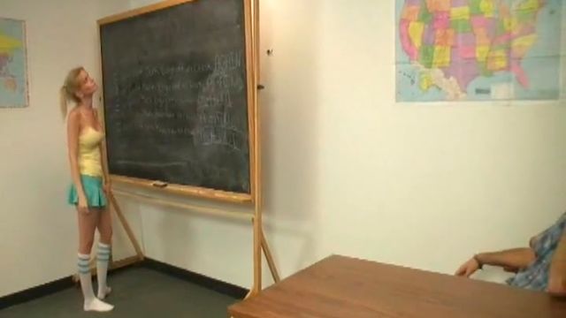 Vanessa Vixen in Handjob Sexfilm von Teen Tugs