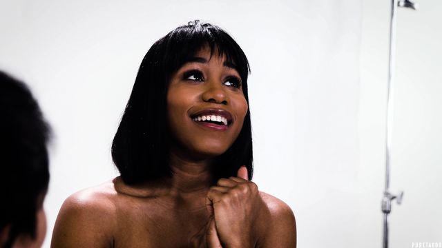 Pure Taboo apresenta ébano cena da Katrina Jade e Jenna Foxx