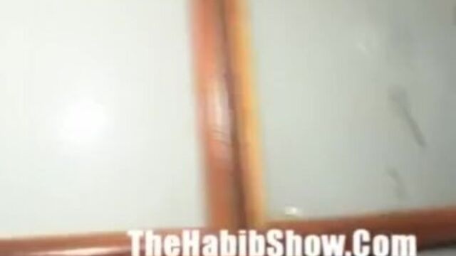 Amie dans contenu x latina de The Habib Show