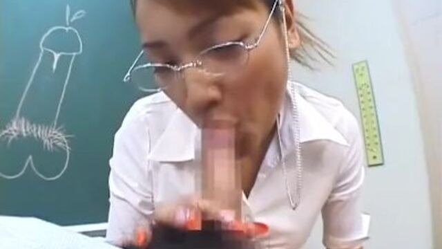 Zenra - scena adolescente