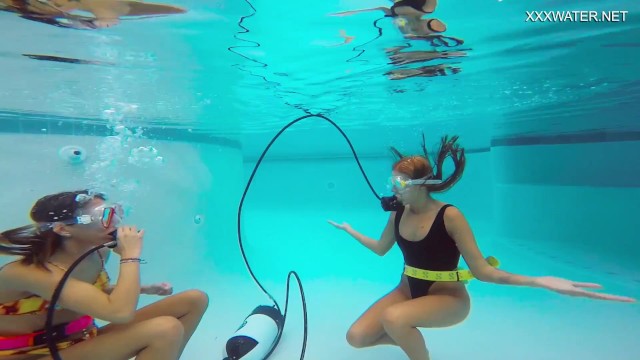 Underwater video with freely Katya from Underwater Show