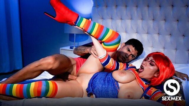 Straight hair scene with stunning Letzy Liz from Sexmex