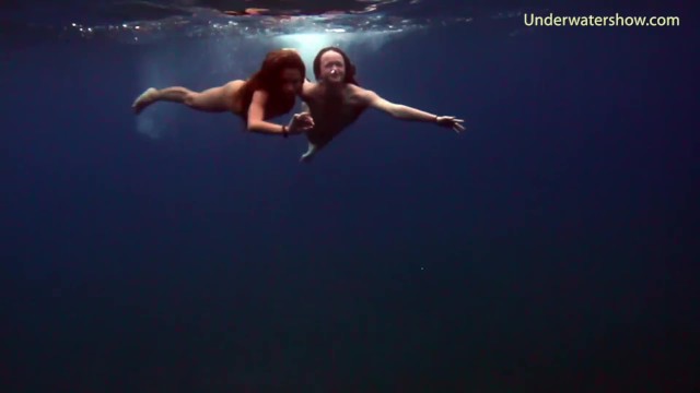 Underwater Show - hd porn