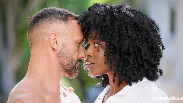 त्रुटिहीन Nicole Kitt का चलचित्र देखें