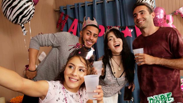 Assista filmagem da extraordinária Liv Revamped e Ayumi Anime