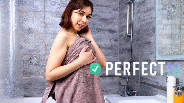 Aristocratic Thea Lun and Thea at masturbation trailer