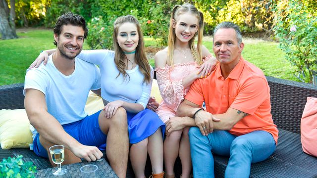 Appassionata Athena Faris e Esperanza Del Horno in sesso fottere e leccare