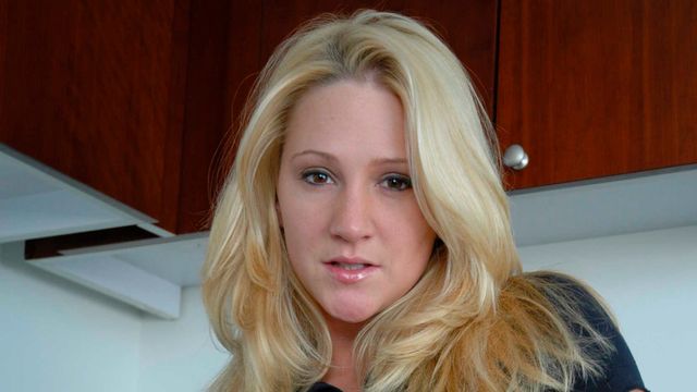 La emocionada Alexis Malone - rodaje de pajazo - My Sister's Hot Friend