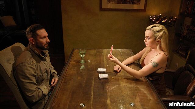 La douce Lexi Lore dans action seins de taille moyenne