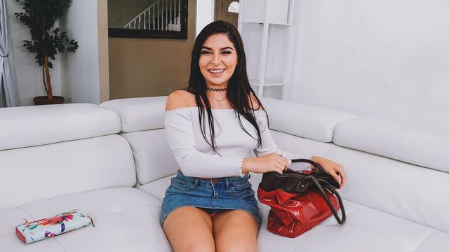 Charmosa Keira Croft - arreganhado pornô - Twistys