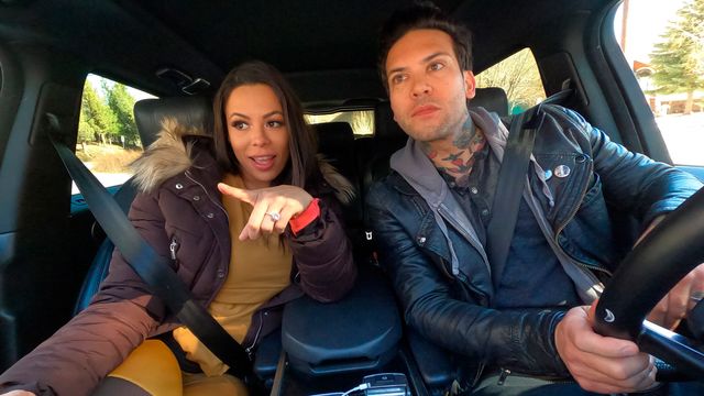 Real Wife Stories प्रस्तुत करता है Abigail Mac का रिवर्स काउगर्ल xxx