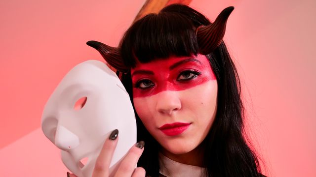 Charlotte's double penetration smut