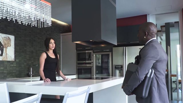 Porno gambe sulle spalle con Kimber