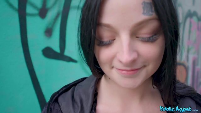 Public Agent apresenta boquete vídeo da Sydney Love