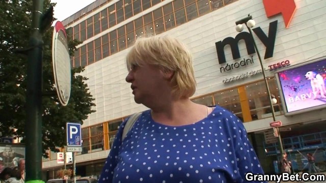 Trailer hardcore con impertinente fantasiosa di Granny Bet