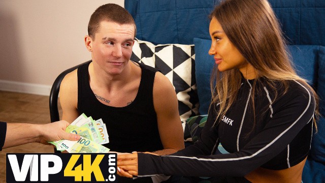 Clip piercing con di classe Monika Fox di Hunt4k